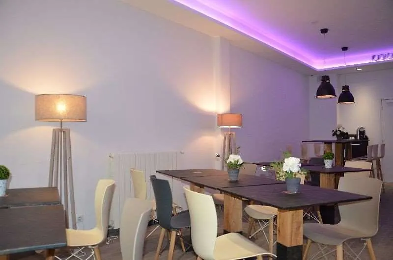Hotel Cannes Croisette 3*,